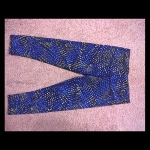 Fabletics Salar Capri size small